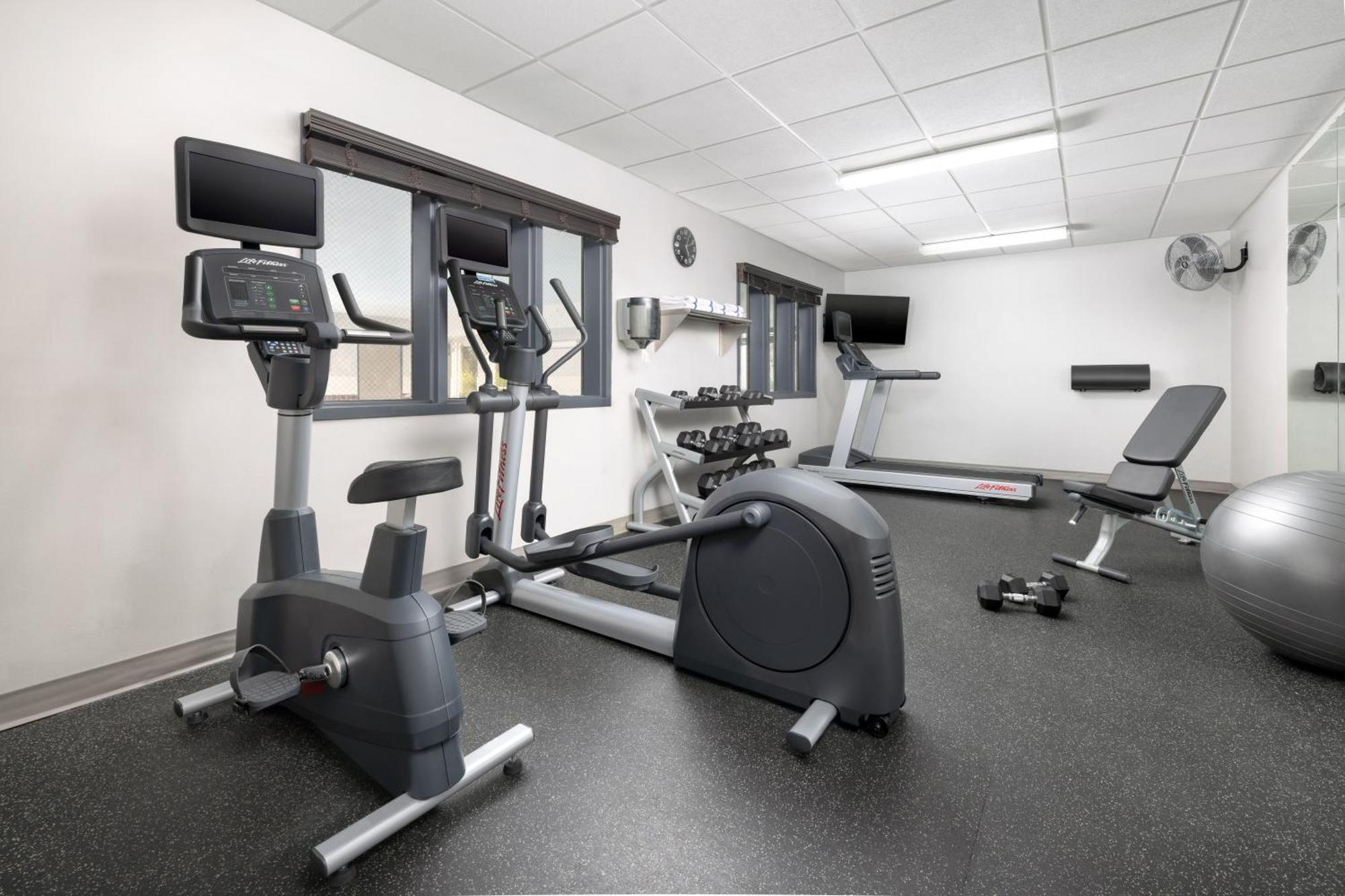 Country & By Radisson, Big Flats Hotel Horseheads