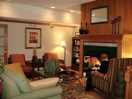 Country & By Radisson, Big Flats 3*